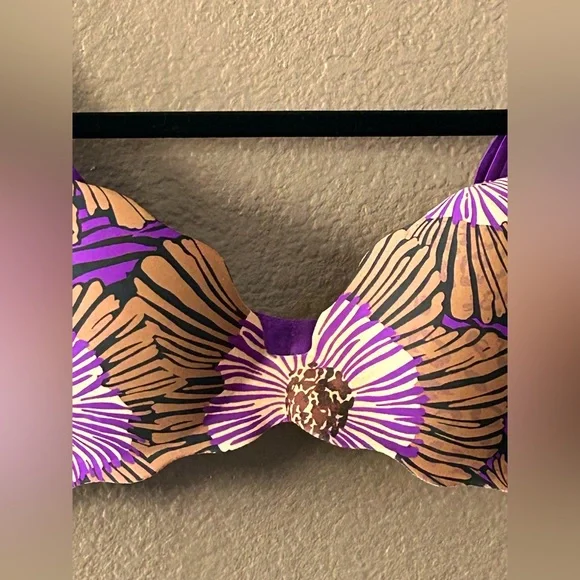 Very Sexy purple push up bra by Victoria’s Secret - Picture 1 of 7